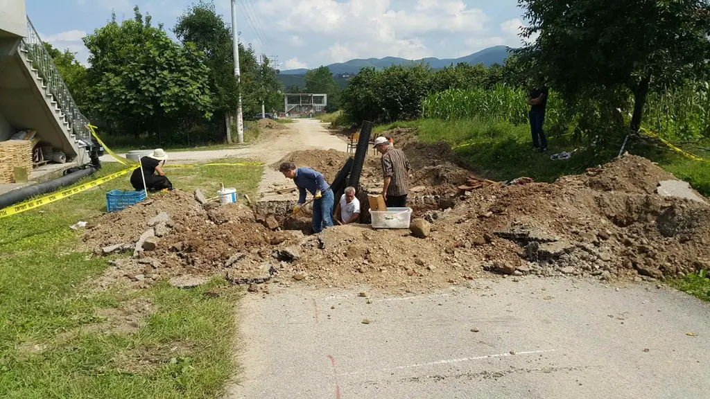 Haber: ROMA DÖNEMİNE AİT KİREMİT MEZAR BULUNDU - Galeri-1