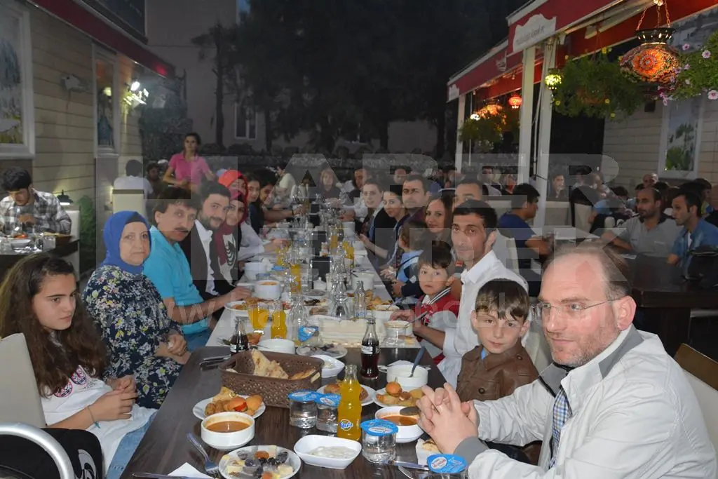 Haber: Arçelik,Beko ve İstikbal personeli İftar da buluştu - Galeri-2