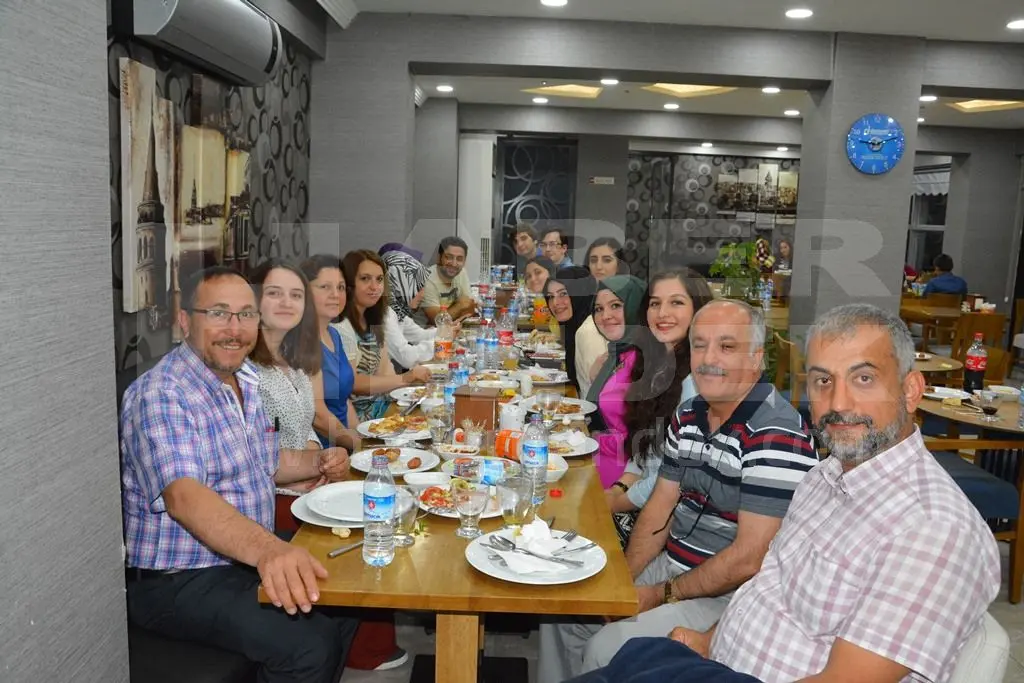 Haber: Mezun Öğrenciler, Öğretmenlerini unutmadı - Galeri-1