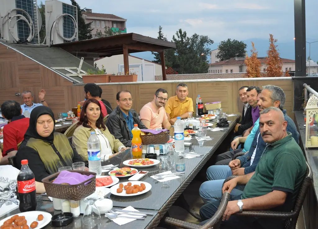 Haber: Haberhendek ailesi iftarda bir araya geldi - Galeri-1