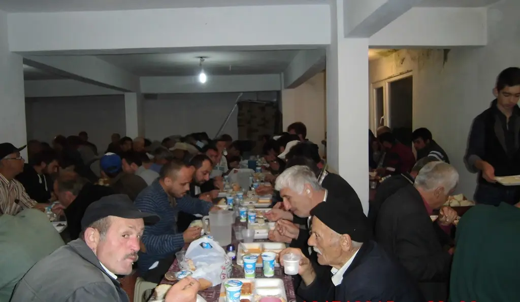 Haber: Gacalli Sülalesi İftarda Bir Araya Geldi - Öne Çıkan