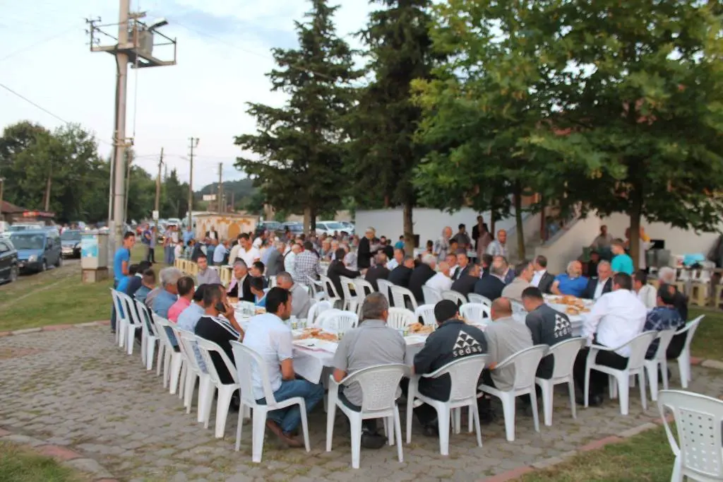 Haber: Karatoprak Mahallesi İftarda buluştu - Öne Çıkan