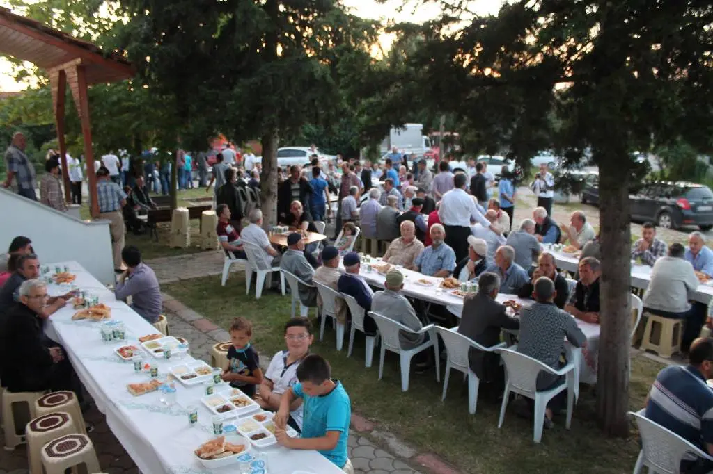 Haber: Karatoprak Mahallesi İftarda buluştu - Galeri-3