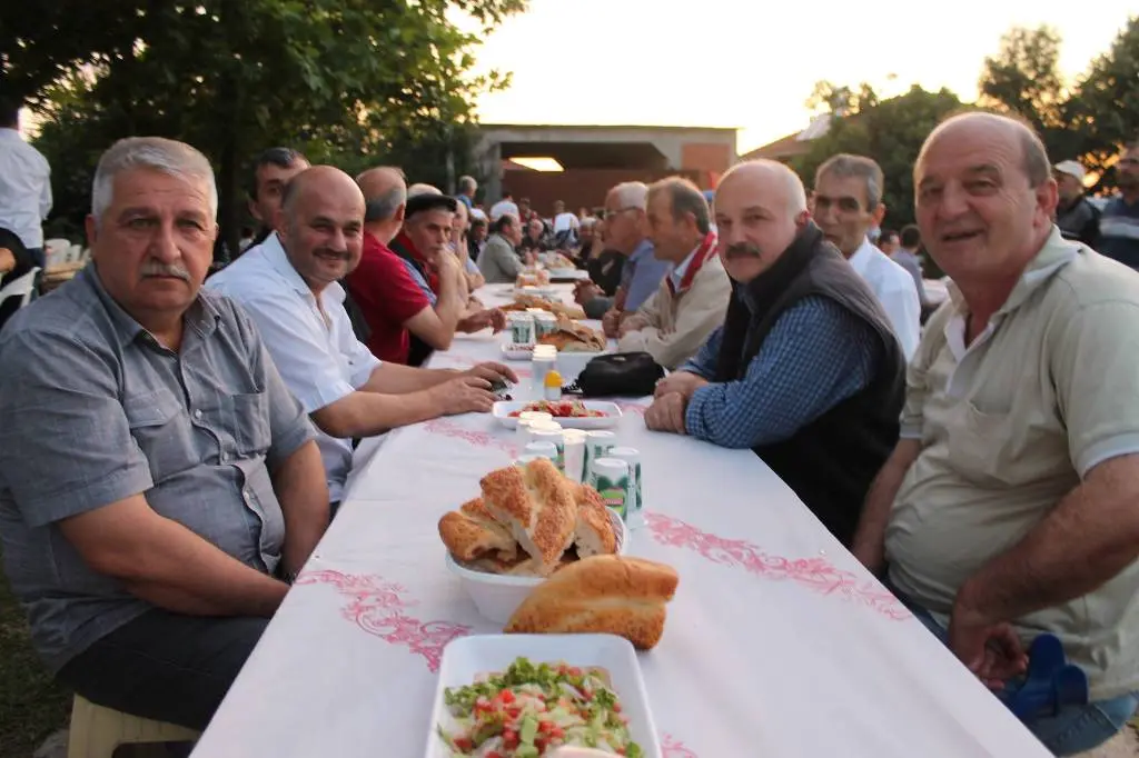 Haber: Karatoprak Mahallesi İftarda buluştu - Galeri-2