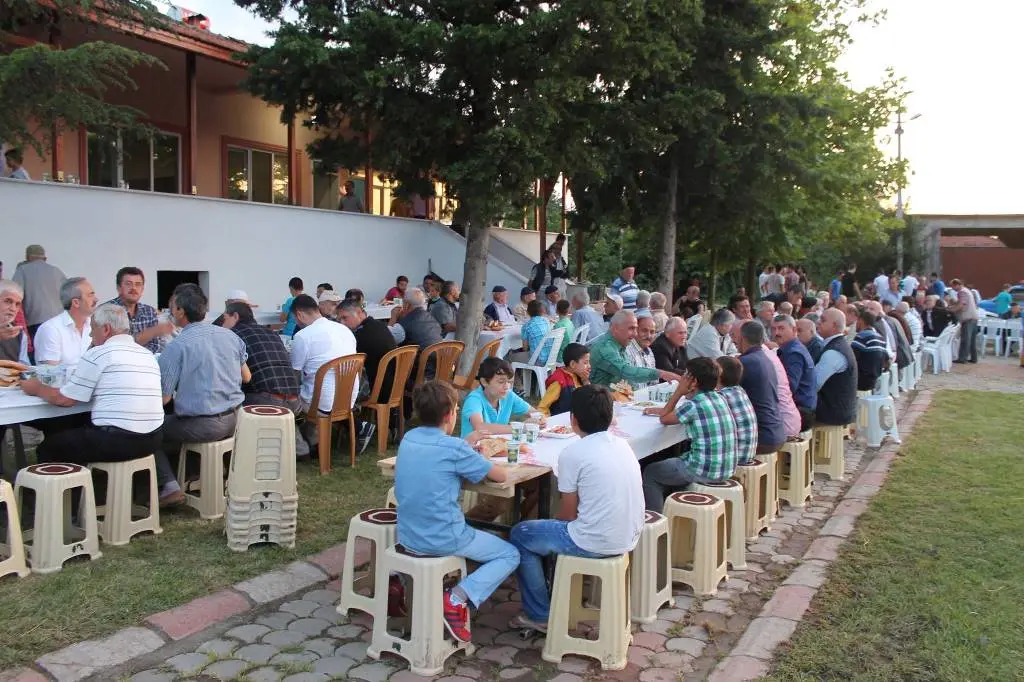 Haber: Karatoprak Mahallesi İftarda buluştu - Galeri-7