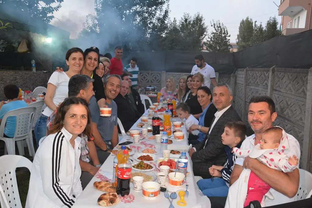 Haber: Akçay Ailesi iftarda buluştu - Galeri-1