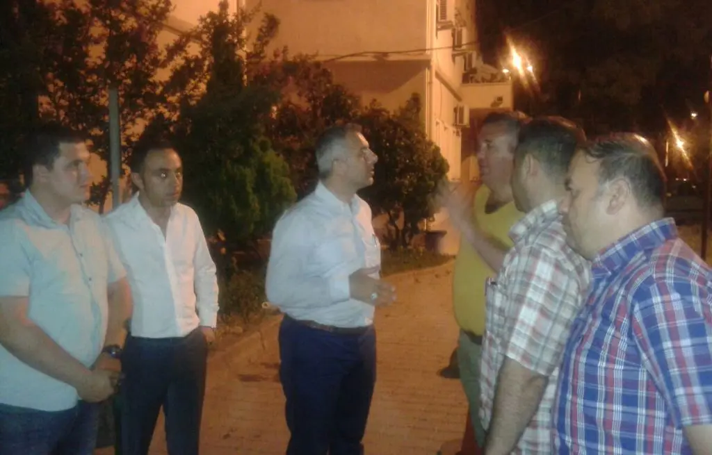 Haber: Panelvanın çarptığı işçi kamyoneti devrildi: 14 yaralı - Galeri-3