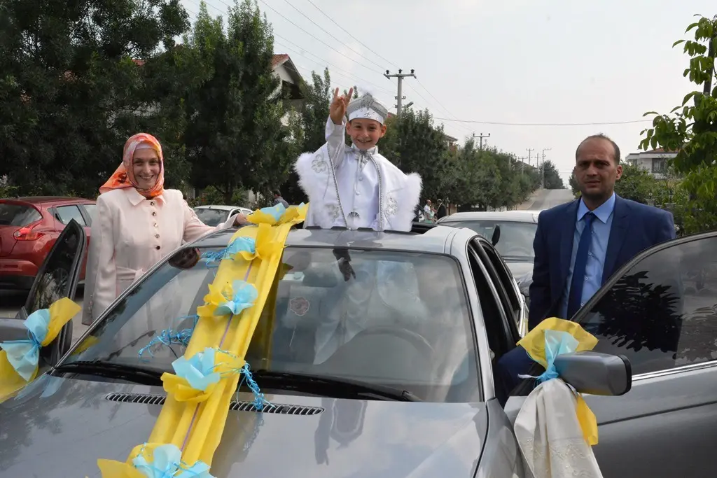 Haber: Yusuf Enes delikanlı oldu, Saraç için dualar edildi - Galeri-2