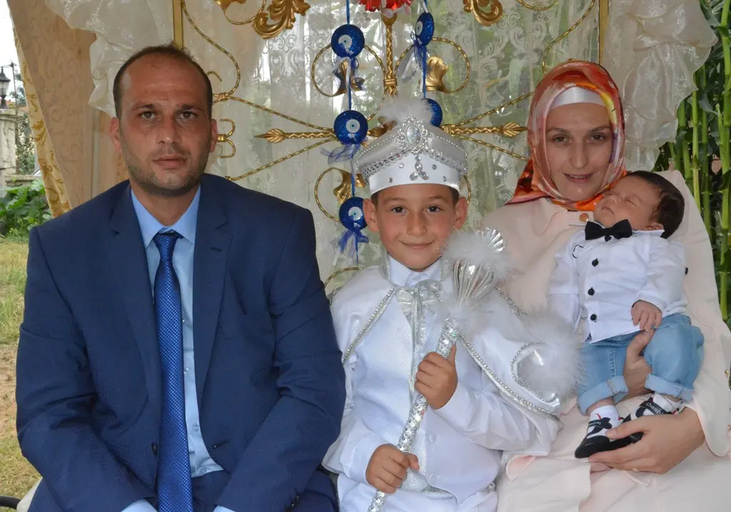 Haber: Yusuf Enes delikanlı oldu, Saraç için dualar edildi - Galeri-1