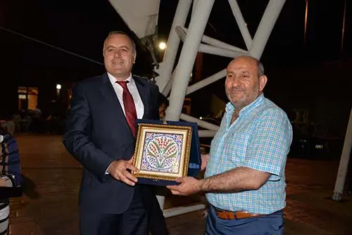 Haber: Hendek kaymakamını uğurladı - Galeri-1