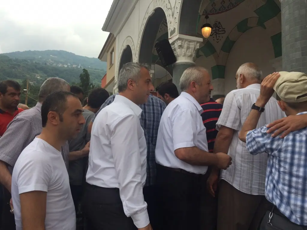 Haber: Emekli Müdür Hotaman Dualarla son yolculuğuna uğurlandı - Galeri-3