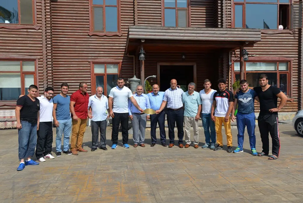 Haber: Hendek’e yağlı güreş kampı - Öne Çıkan