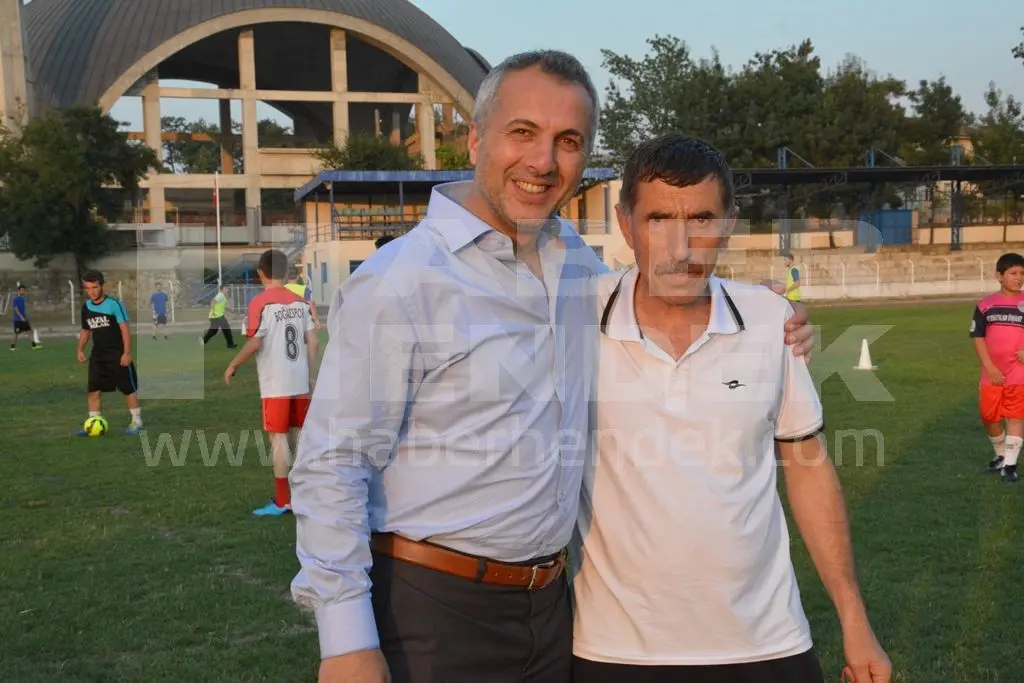 Haber: Hendek Boğazspor Sahaya indi - Galeri-9