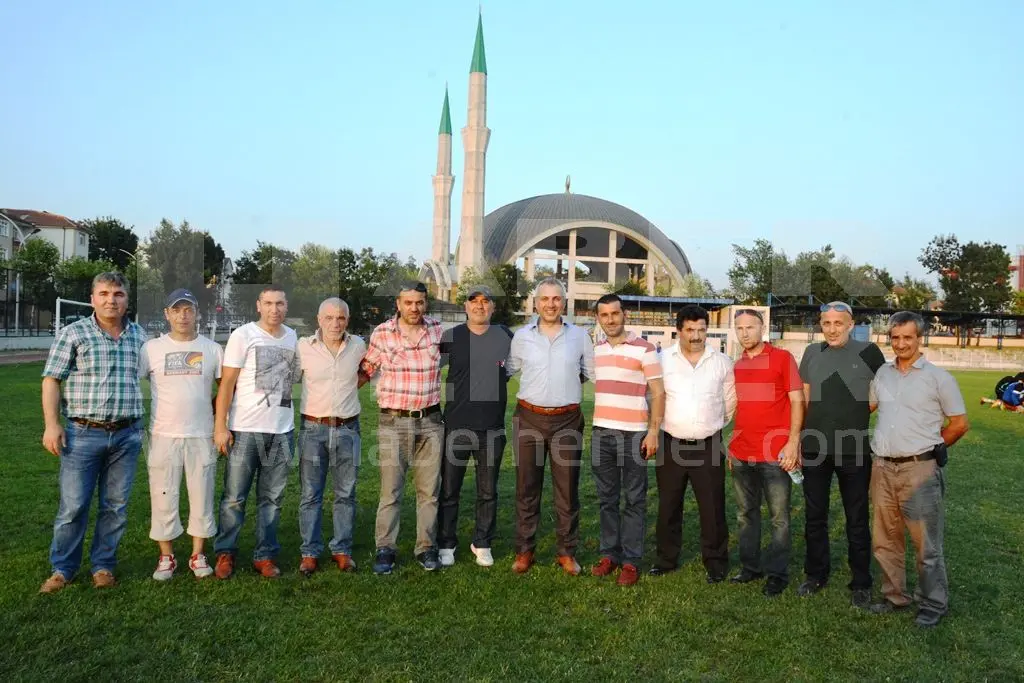 Haber: Hendek Boğazspor Sahaya indi - Galeri-6