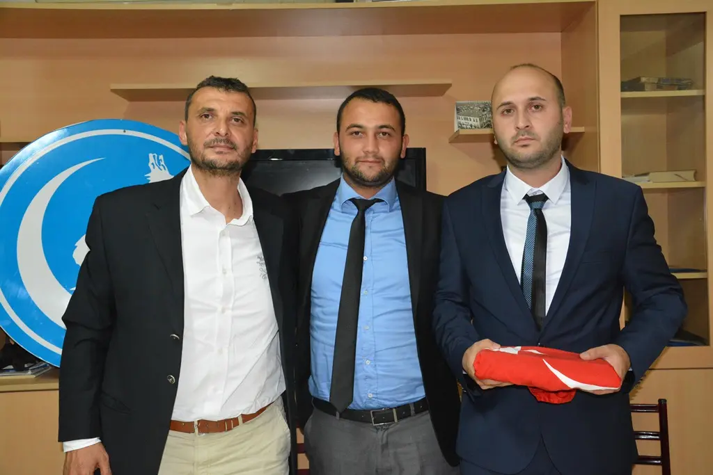 Haber: Hendek Ülkü Ocaklarında Devir Teslim - Galeri-4