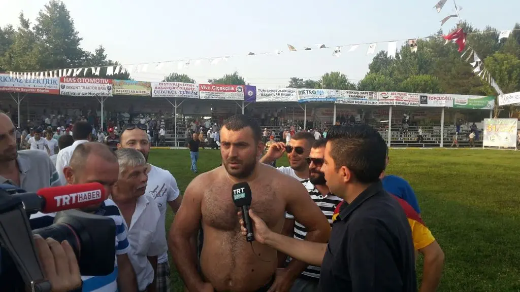 Haber: Başpehlivan Aykırı çıkışını sürdürüyor - Galeri-1