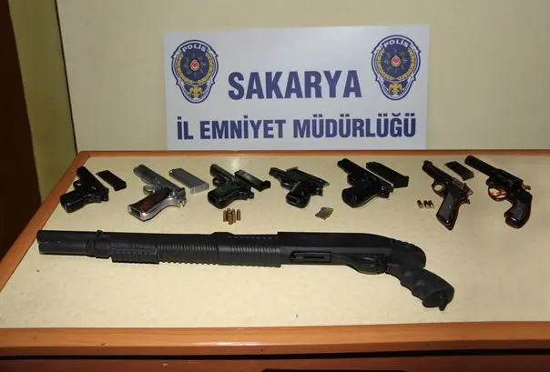 Haber: Emniyet Huzur İçin Aralıksız Çalışıyor - Öne Çıkan