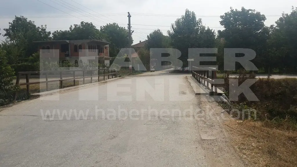 Haber: Okul yanında Kaldırım yok, Köprüde korkuluk eksik - Galeri-2