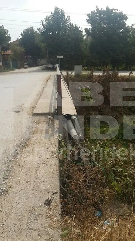 Haber: Okul yanında Kaldırım yok, Köprüde korkuluk eksik - Galeri-3