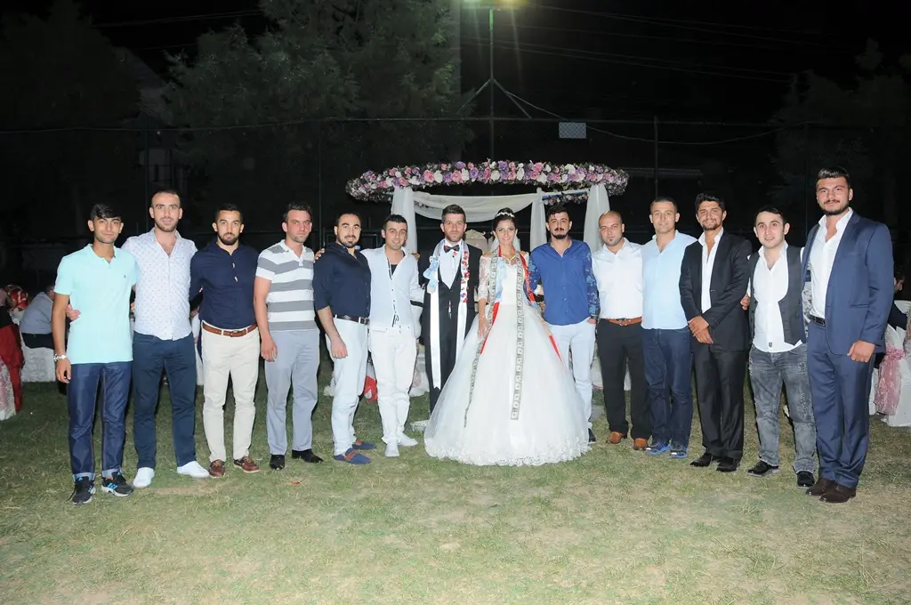Haber: Başak ve Uğur bir ömür hayata evet dedi - Galeri-9