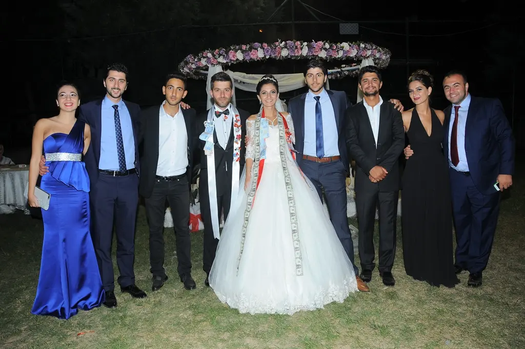 Haber: Başak ve Uğur bir ömür hayata evet dedi - Galeri-10