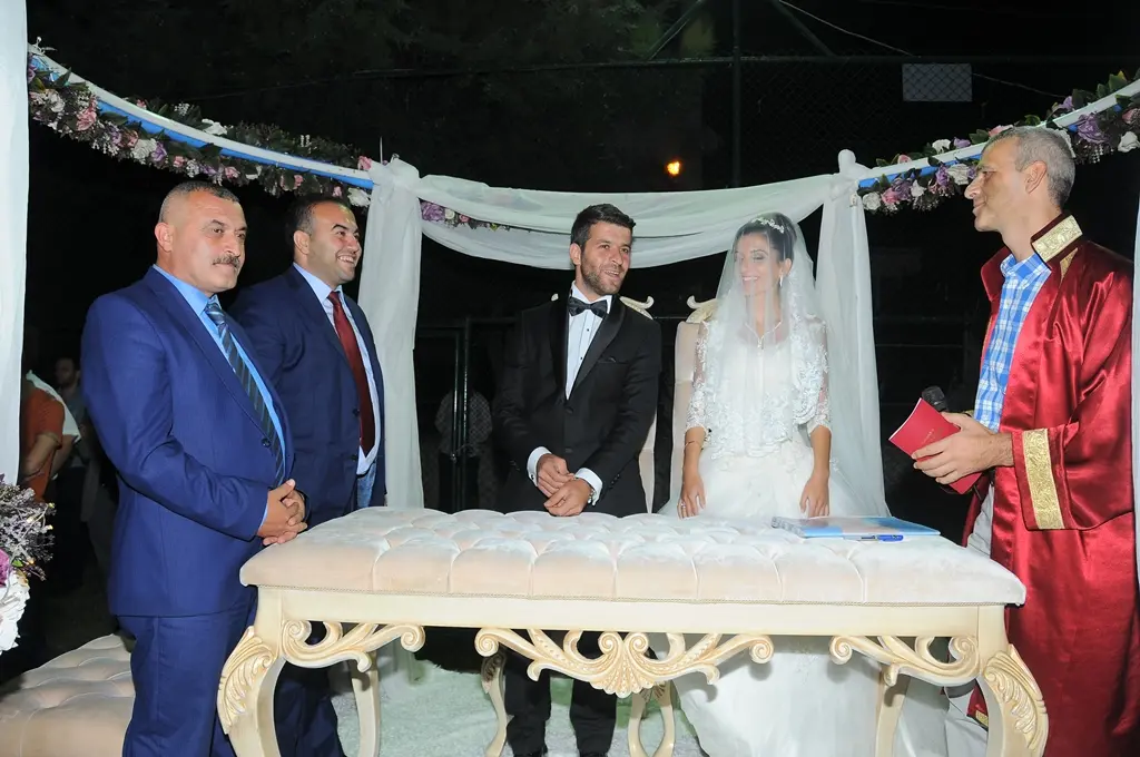Haber: Başak ve Uğur bir ömür hayata evet dedi - Galeri-1