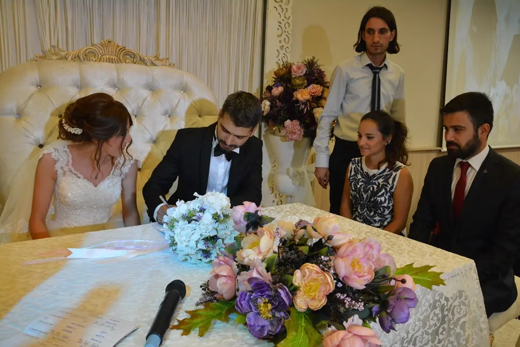 Haber: Genç Milletvekili Aday Adayı Güngör Nikah Şahidi oldu - Galeri-3