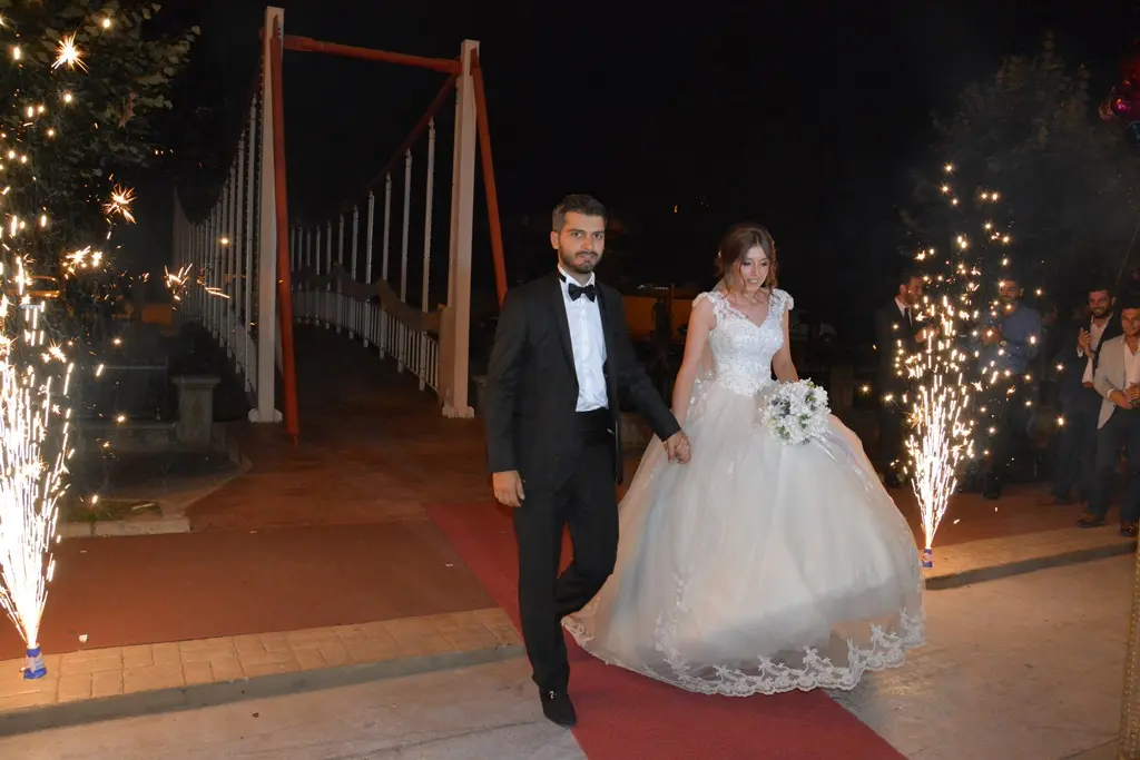 Haber: Genç Milletvekili Aday Adayı Güngör Nikah Şahidi oldu - Galeri-1
