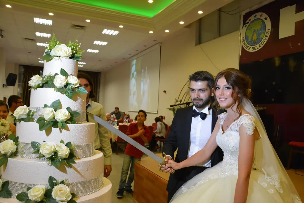 Haber: Genç Milletvekili Aday Adayı Güngör Nikah Şahidi oldu - Galeri-5