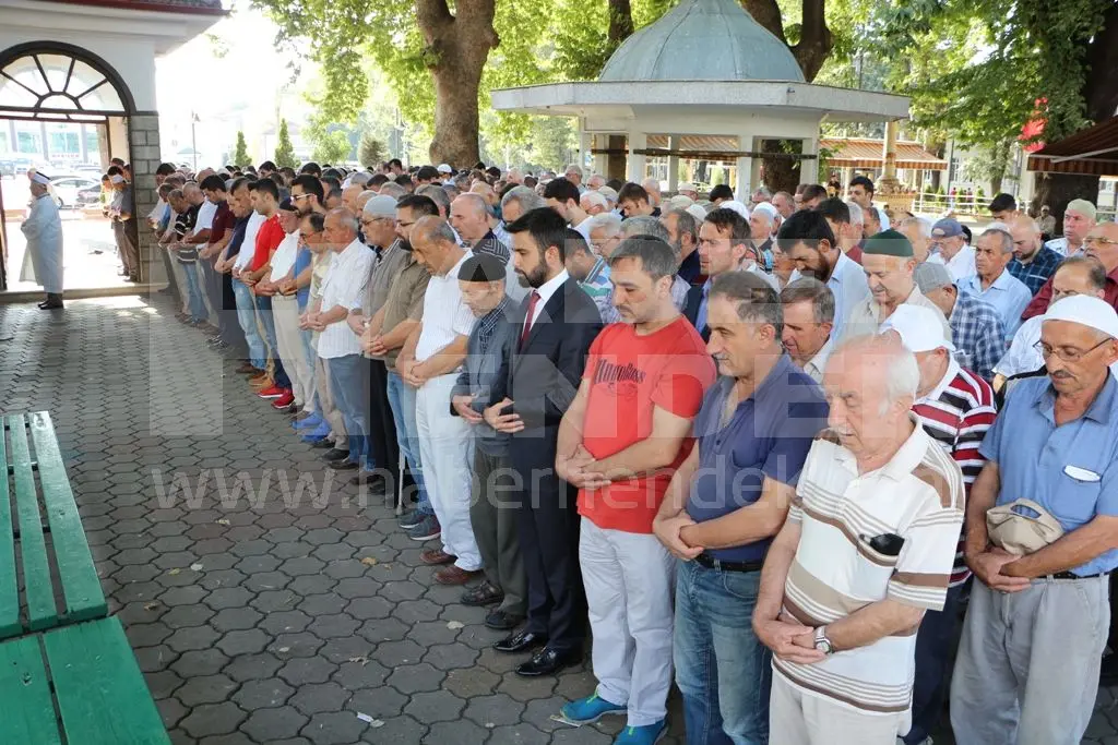 Haber: Hendek Emniyete Kuran-I Kerim Ve Türk Bayrağı - Galeri-3
