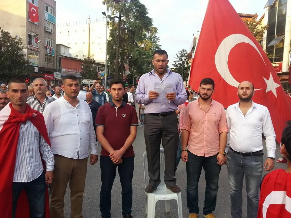 Haber: BİNLERCE KİŞİ ŞEHİTLERE SAYGI, TERÖRE LANET YÜRÜYÜŞÜNE KATILDI - Galeri-1