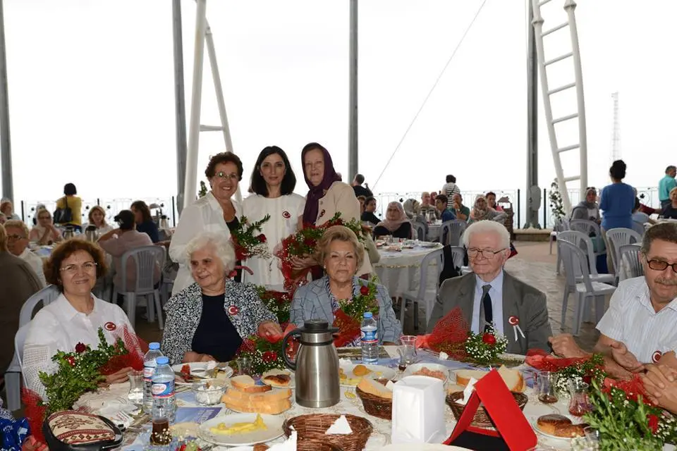 Haber: Ziya Gökalp İlk Okulunda Yediden Yetmişe  Anılara Yolculuk - Galeri-8