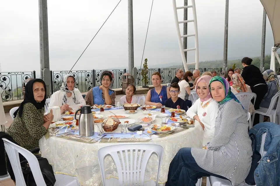 Haber: Ziya Gökalp İlk Okulunda Yediden Yetmişe  Anılara Yolculuk - Galeri-2