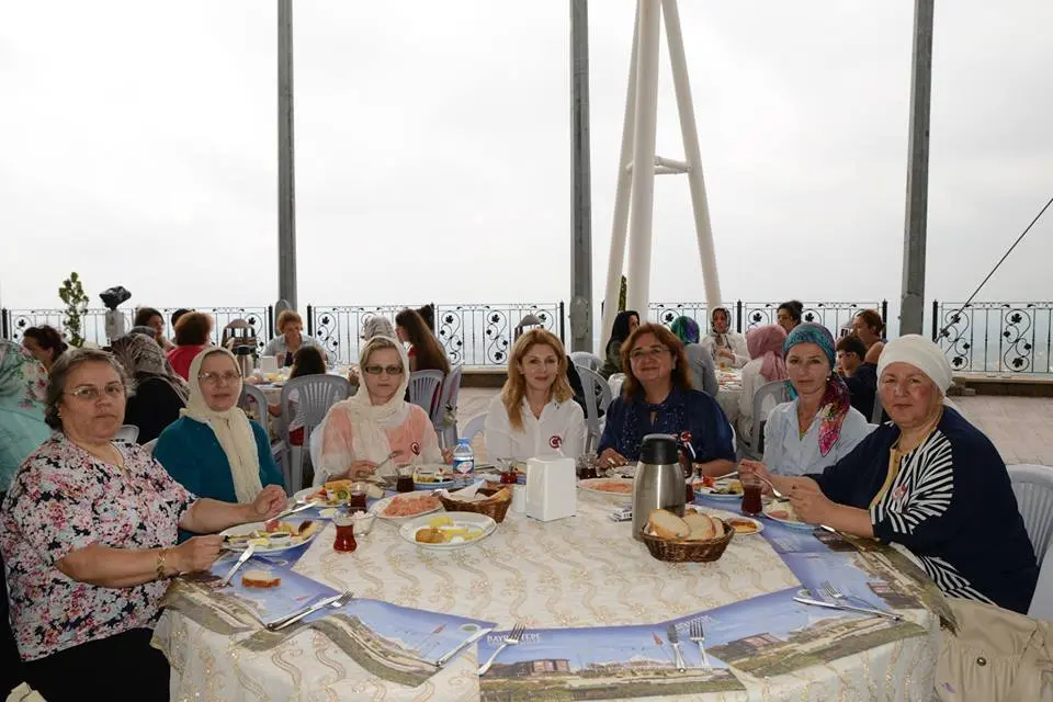 Haber: Ziya Gökalp İlk Okulunda Yediden Yetmişe  Anılara Yolculuk - Galeri-10