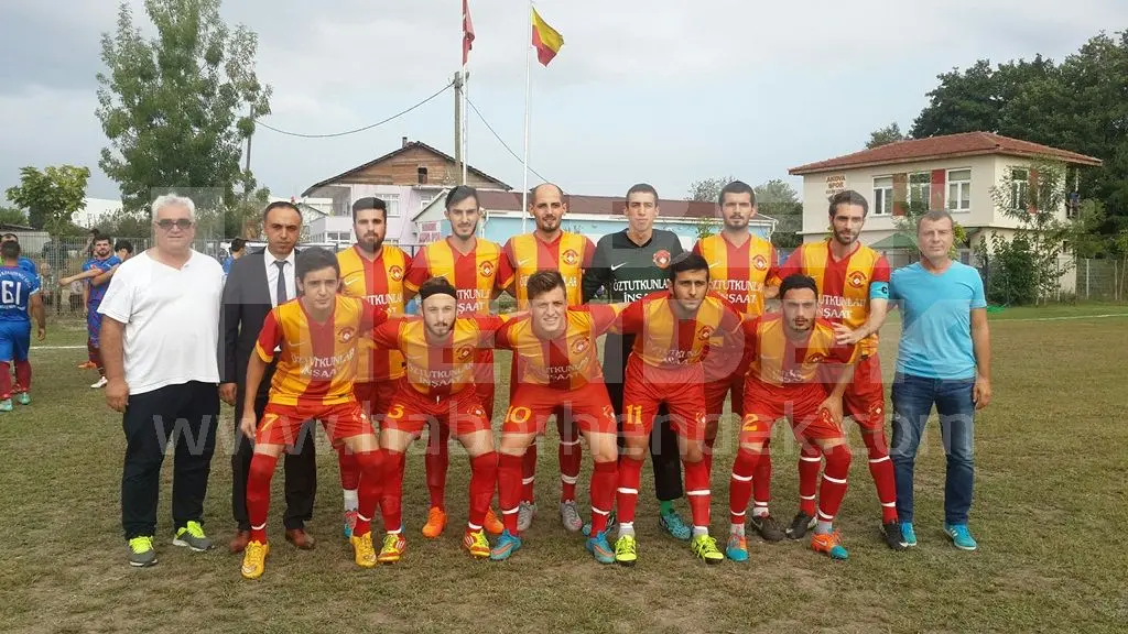 Haber: Hendek Akovaspor  Sezona 3 Puanla Başladı - Öne Çıkan