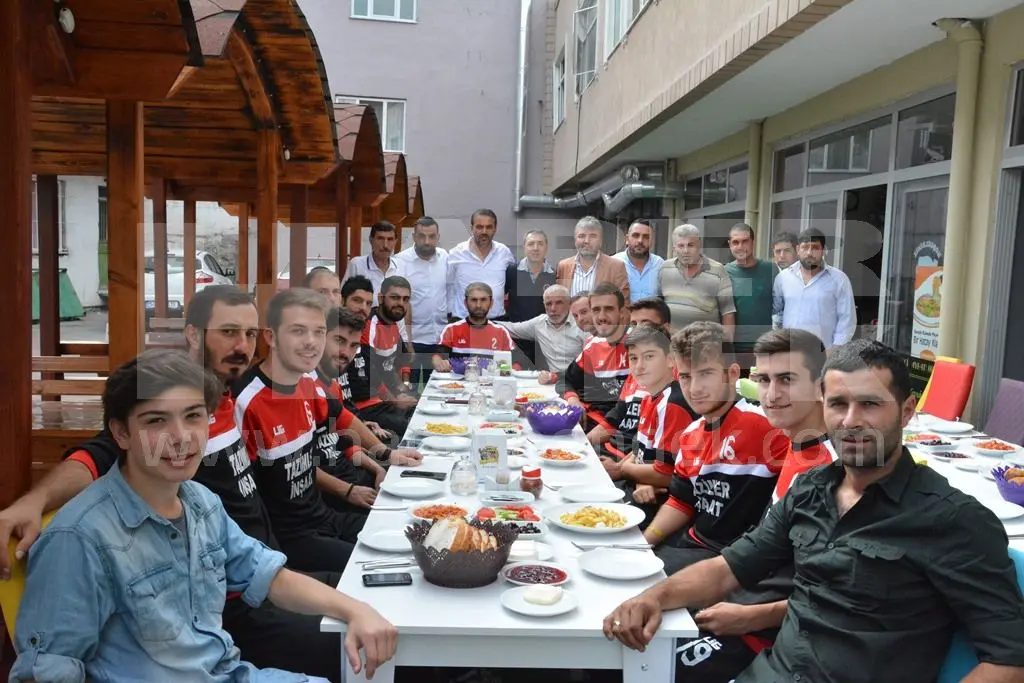 Haber: Hendek Boğazspor üç puanla sezona başladı - Galeri-4