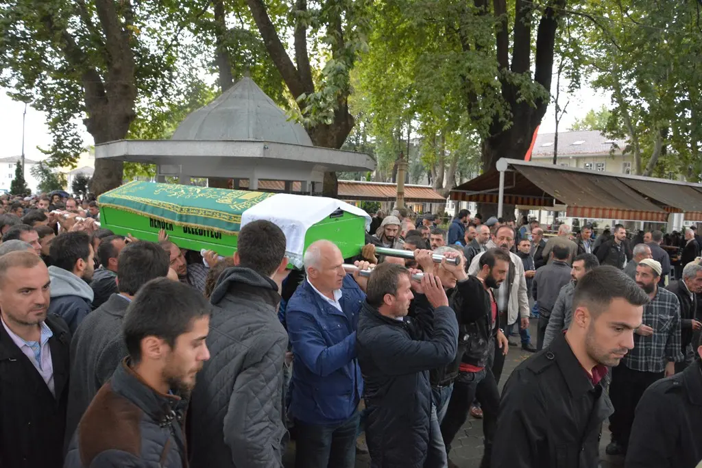 Haber: İstip dualarla son yolculuğuna uğurlandı - Galeri-2