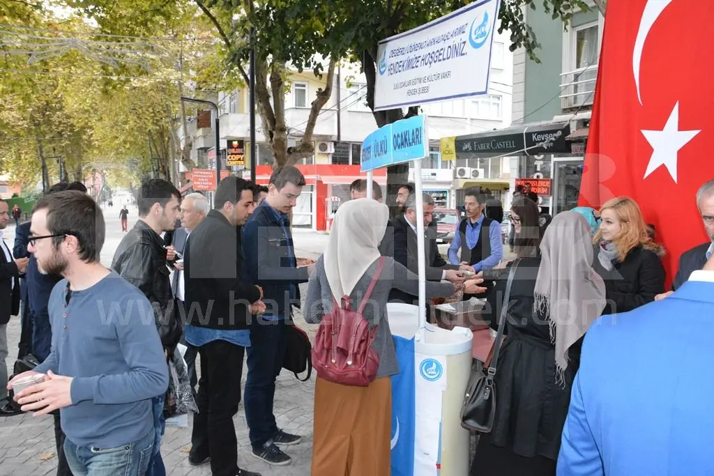Haber: Hendek Ülkü Ocakları Aşure dağıttı - Galeri-7