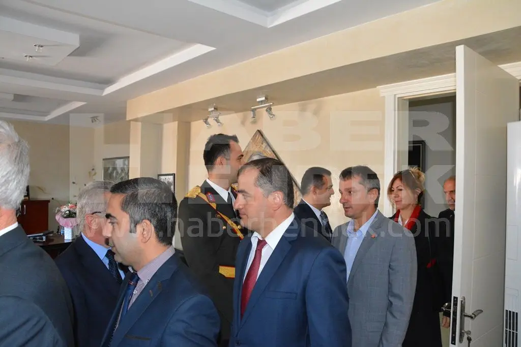 Haber: Kaymakam Akbıyık Tebrikleri Kabul etti - Galeri-2