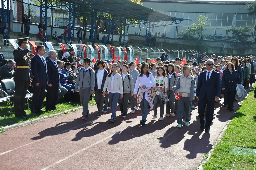 Haber: Hendek’te Cumhuriyet Bayramı Coşku ile kutlandı - Galeri-10