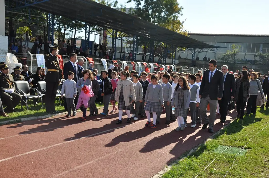 Haber: Hendek’te Cumhuriyet Bayramı Coşku ile kutlandı - Galeri-8