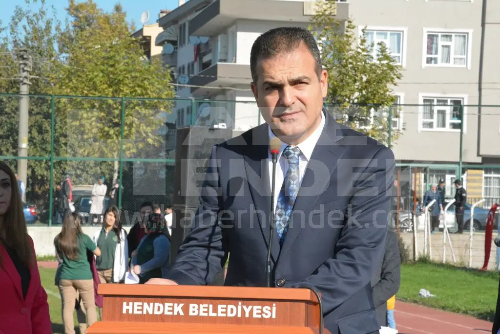 Haber: Hendek’te Cumhuriyet Bayramı Coşku ile kutlandı - Galeri-1
