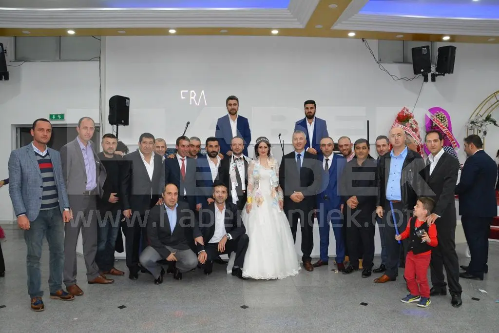Haber: Büşra ve İbrahim Bir Ömür Hayata Evet dediler - Galeri-4