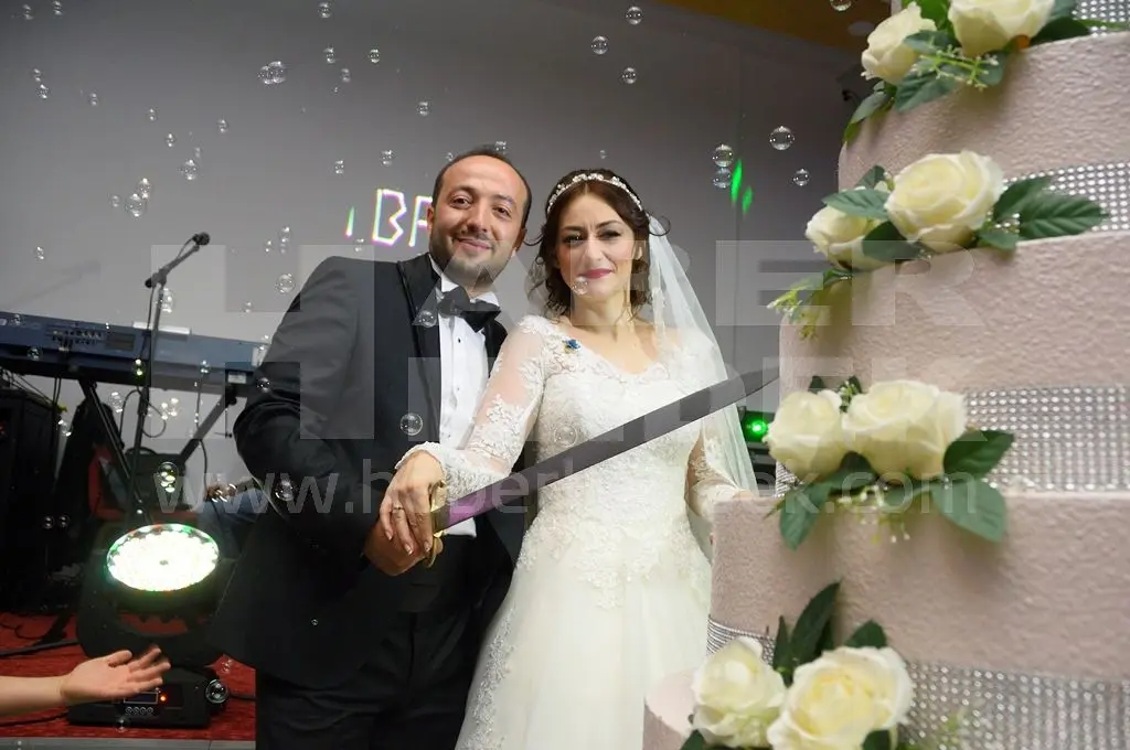 Haber: Büşra ve İbrahim Bir Ömür Hayata Evet dediler - Galeri-3