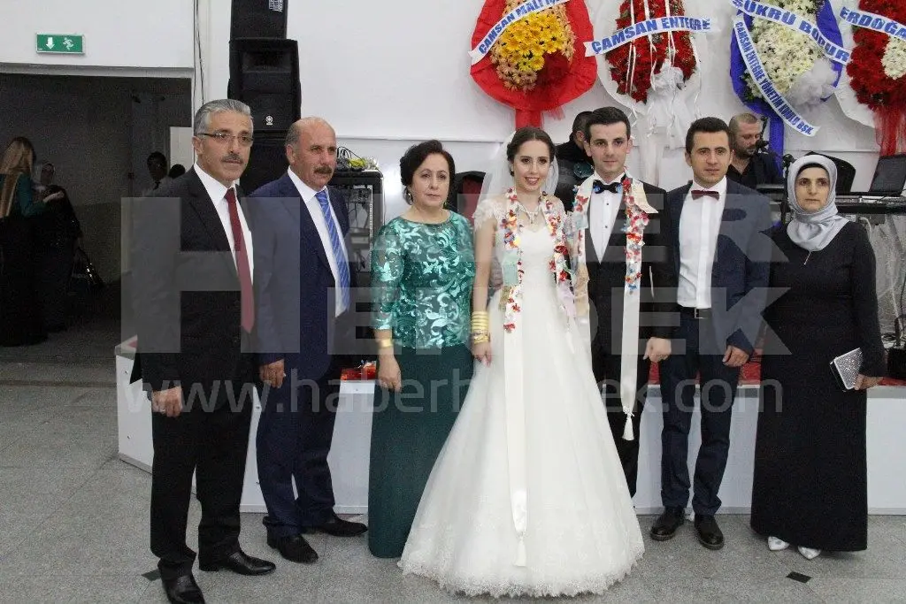 Haber: Gözde ve Serhat bir ömür hayata evet dediler - Galeri-2