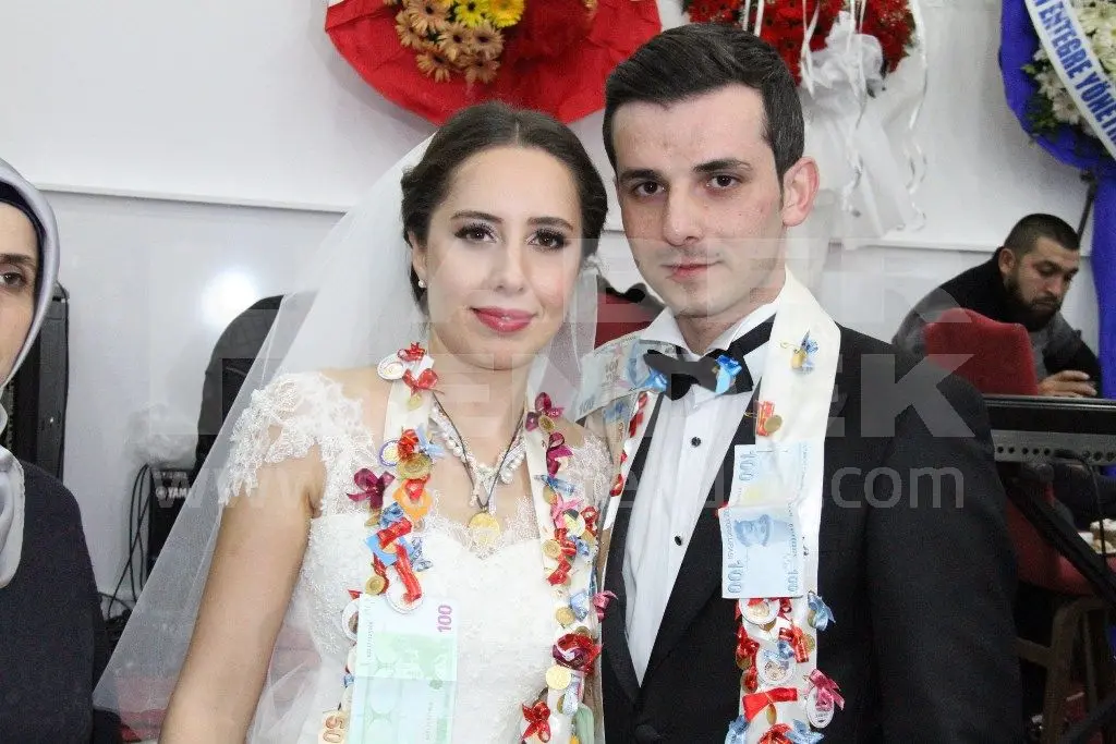Haber: Gözde ve Serhat bir ömür hayata evet dediler - Galeri-1