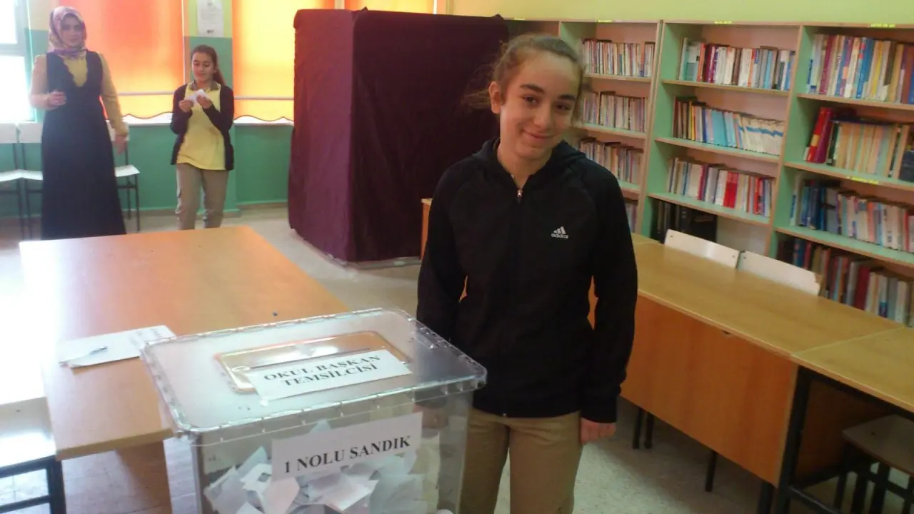 Haber: Ş.Ali Gaffar Okkan Ortaokulunda Başkanlık Seçim Heyecanı‏ - Galeri-2