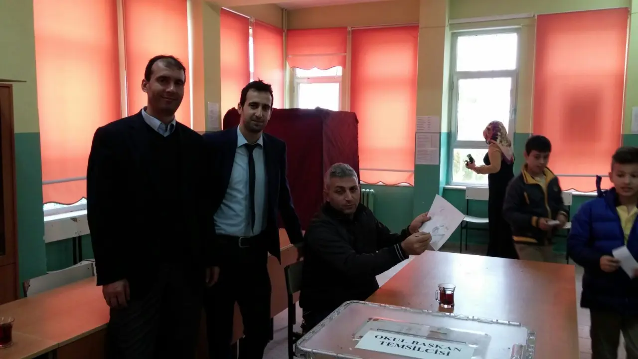 Haber: Ş.Ali Gaffar Okkan Ortaokulunda Başkanlık Seçim Heyecanı‏ - Galeri-1