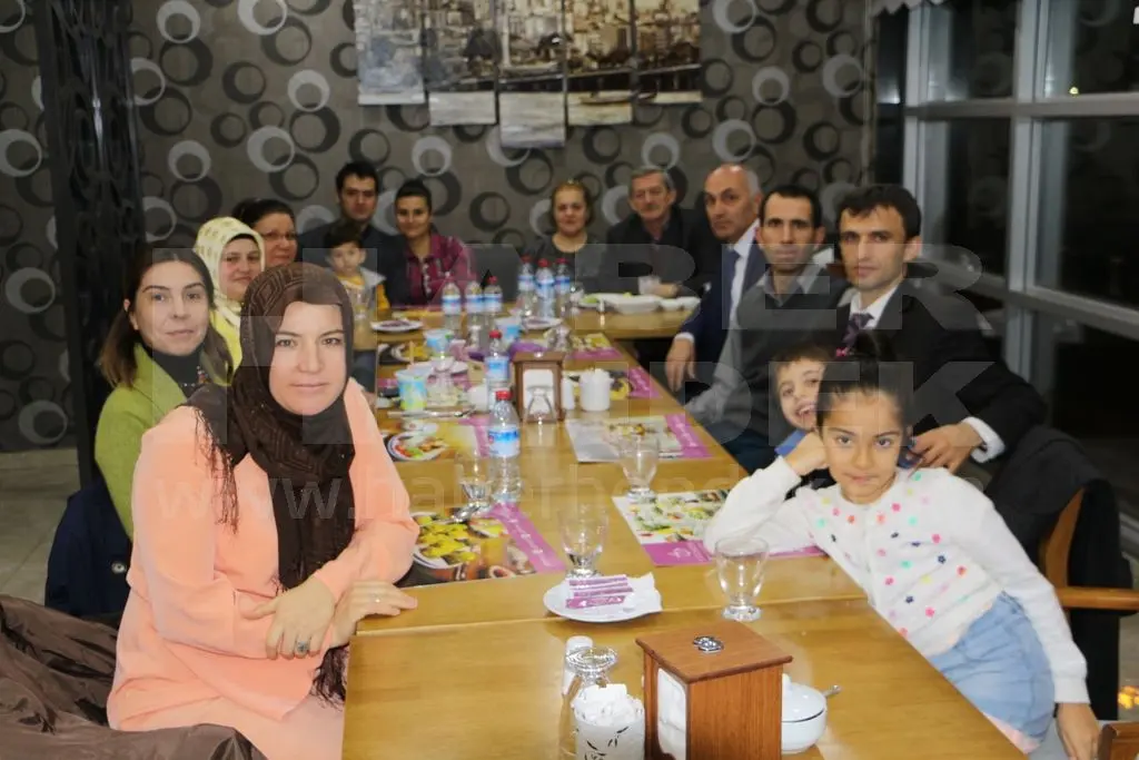 Haber: Akmanlar’a Meslektaşlarından Veda Yemeği - Öne Çıkan