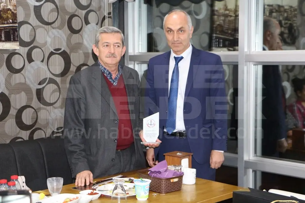 Haber: Akmanlar’a Meslektaşlarından Veda Yemeği - Galeri-1